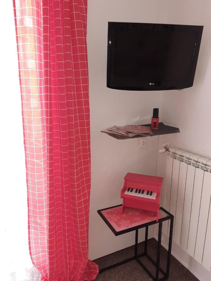 Pastel Guest Rooms Varsavia Esterno foto
